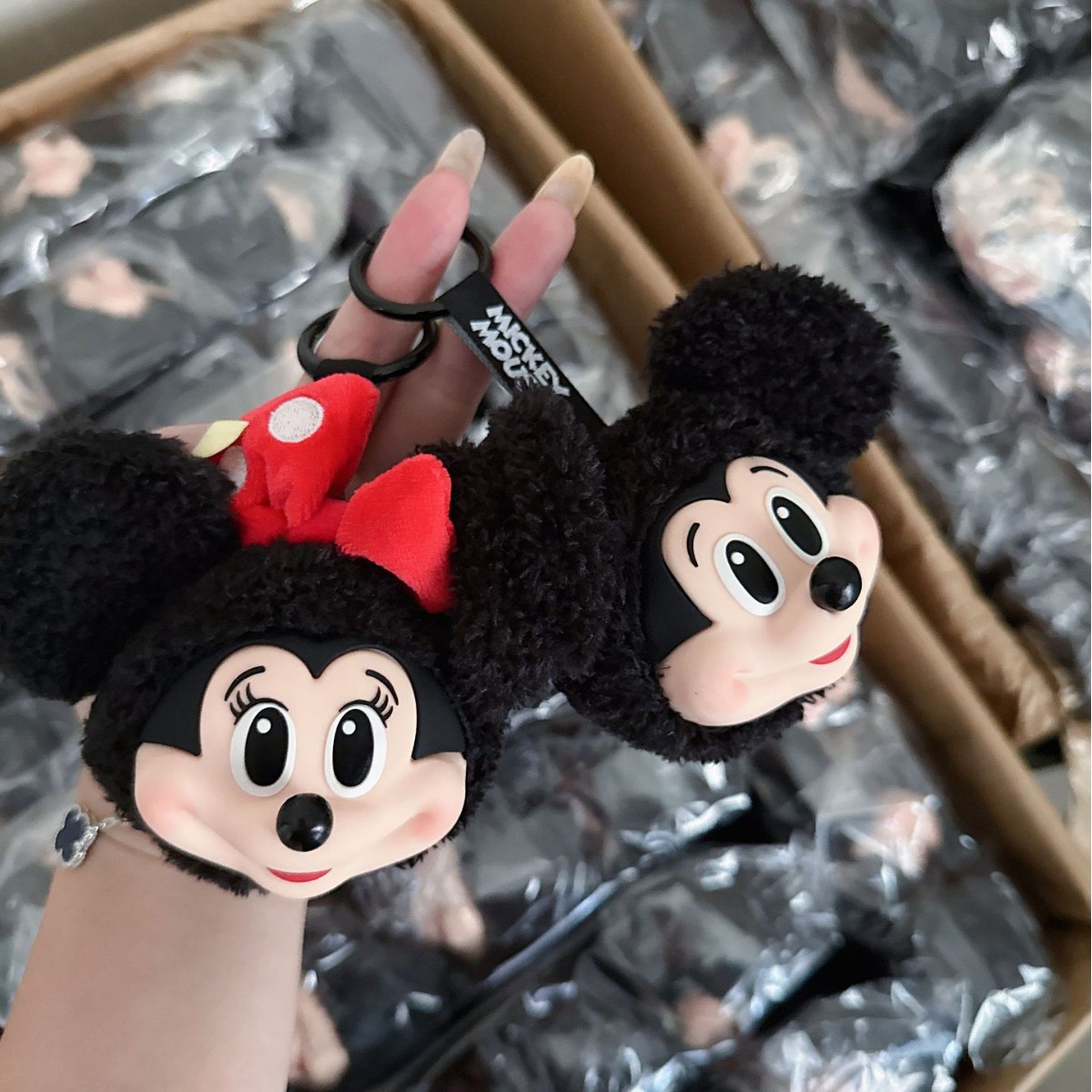 Gantungan Kunci Boneka Mickey  - Carabiner Keychain ulasan dan harga